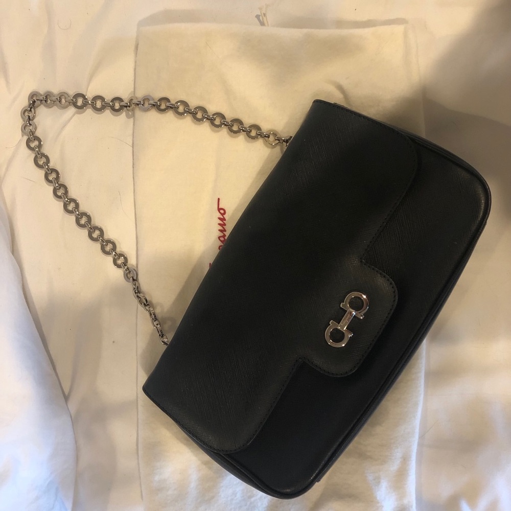 'Luciana' Leather Shoulder Bag